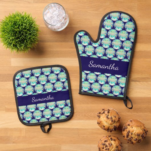 Cute Space Creature And Bunny Rabbit Ovenwant & Pannenlap Set (Top down)