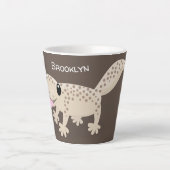 Cute spotted tan gecko cartoon illustration latte mok (Voorkant)