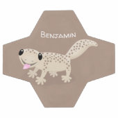 Cute spotted tan gecko cartoon illustration voetbal (Enkel)