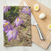 Cute spring crocuses theedoek (Quarter Fold)