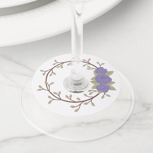 Cute Spring Paars Floral Wreatparty Wijnglaslabel (Dichtbij)