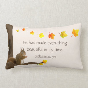 Cute Squirrel, Autumn Leaves & Bible Quote Kussen