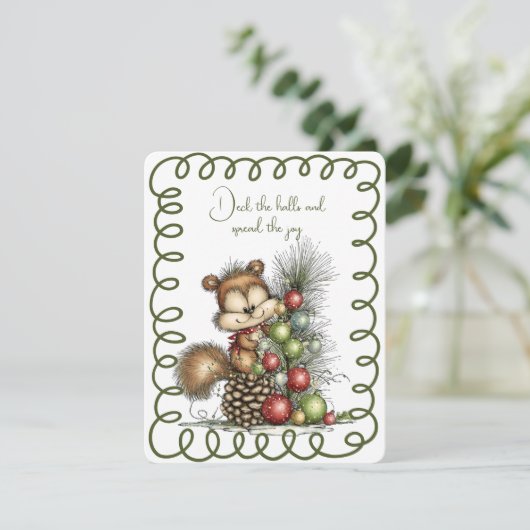 Cute Squirrel Decorating a Christmas Tree Feestdagenkaart (Staand voorkant)