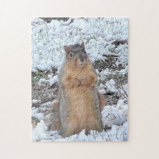 Cute Squirrel die opstaat in de sneeuwwinter Legpuzzel (Verticaal)
