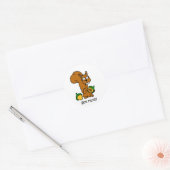 Cute squirrel heeft noten ronde sticker (Envelop)