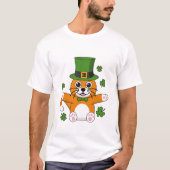 Cute St Patrick's Day Cat with Shamrocks Cartoon T-shirt (Voorkant)