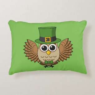 Cute St Patrick's Day Owl Cartoon Accent Kussen