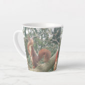 Cute Standing Squirrel Latte Mok (Linkerhoek)