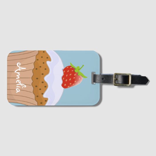 Cute Strawberry Bun Personalized Blue Bagagelabel (Voorkant (horizontaal))