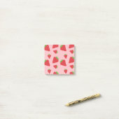 Cute Strawberry Pattern Post-it® Notes (Op bureau)