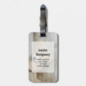 Cute stuffed Beer Rustic Wooden Wall Bagagelabel (Achterkant verticaal)