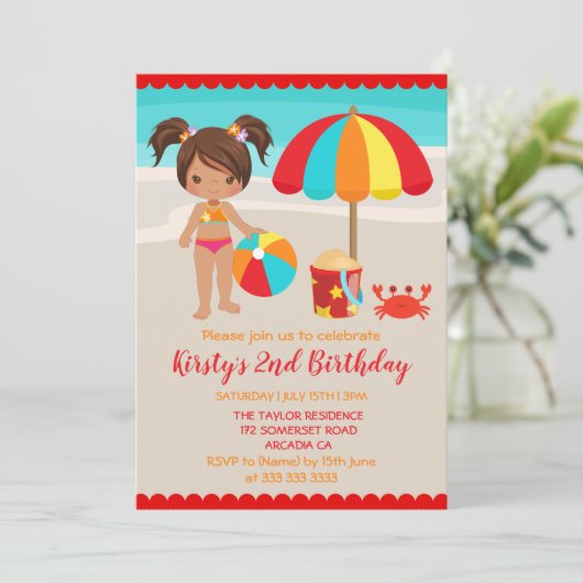 Cute Summer Beach Girl Birthday Party Kaart (Staand voorkant)