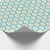 Cute Summer Daisies Pattern on Blue Cadeaupapier (Hoek)