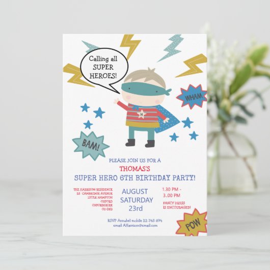 Cute super held genaamd Children's Party Invitatio Kaart (Staand voorkant)