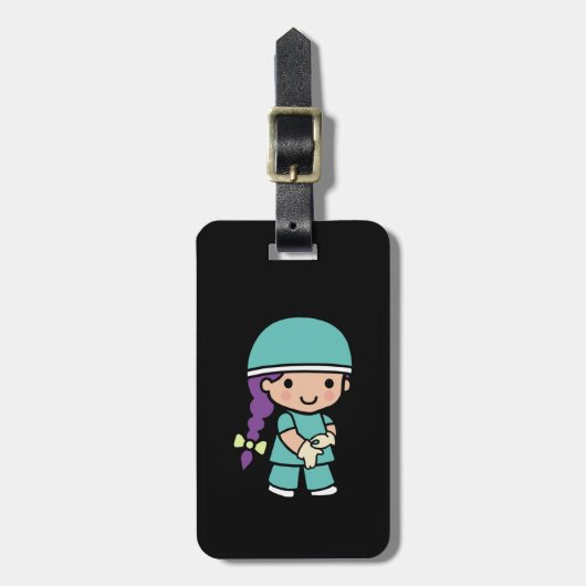 Cute Surgeon in Scrubs Bagagelabel (Voorkant verticaal)