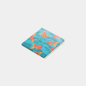 Cute Swimming Goldfish & Water Pattern Post-it® Notes (Schuin)