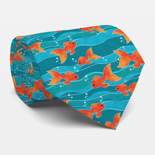 Cute Swimming Goldfish & Water Pattern Stropdas (Opgerold)