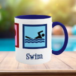 Cute Swimming - Peace Love Swim Mok<br><div class="desc">Een gave zwemzwemmer mok voor een badmeester,  zwemcoach of iemand in een zwemteam die de 'Peace Love Swimming' leest. Met een vredesteken,  hart en een persoon in een blauw zwembad.</div>