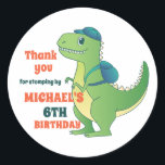 Cute T-rex Dinosaur School Kids Birthday Party Ronde Sticker<br><div class="desc">Kute party gunsten voor kinderen,  jongens of meisjes die van dinosaurussen houden en t-rex. Ideaal voor kinderen op verjaardagsfeestje,  feestvieren en dankjewel op het label. U kunt de tekst voor baby shower of andere gelegenheid en partij ook aanpassen.</div>