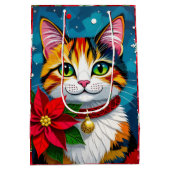 Cute Tabby Cat and Poinsettia Christmas Medium Cadeauzakje (Achterkant)