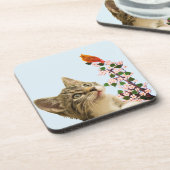 Cute Tabby Cat & Little Bird on Light Blue Bier Onderzetter (Linkerzijde)