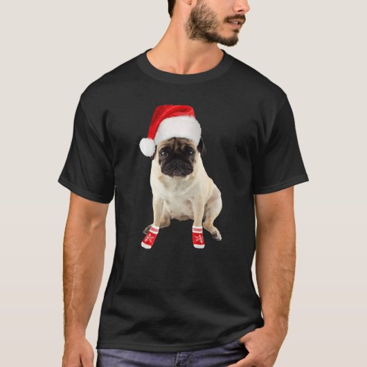 Cute Tan Pug Puppy Santa Hat Socks Image Christmas T-shirt (Voorkant)