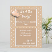 Cute Tea Party Invitation beige Polka Dot Teapot Kaart (Staand voorkant)
