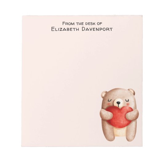 Cute Teddy Bear die een rood hart draagt Notitieblok (Voorkant)
