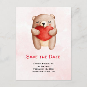 Cute Teddy Bear die een rood hart draagt sparen de Uitnodiging Briefkaart