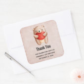 Cute Teddy Bear draagt een Rode Harthag Vierkante Sticker (Envelop)