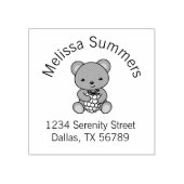 Cute Teddy Bear Holding Berry Arch Address Rubberstempel (Afrduk)