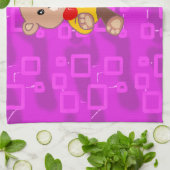 Cute teddybeer op roze geometrisch theedoek (Gevouwen)