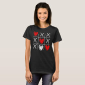 Cute Tic Tac Toe Hearts Valentijnsdag T-shirt (Voorkant volledig)