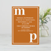 Cute Trendy Monogram Burnt Oranje Wedding Kaart (Staand voorkant)