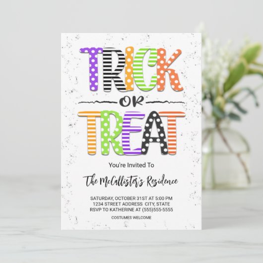 Cute Trick or treat Halloween Costume Party Kaart (Staand voorkant)