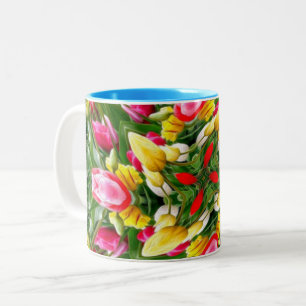 Cute tulip patroon tweekleurige koffiemok