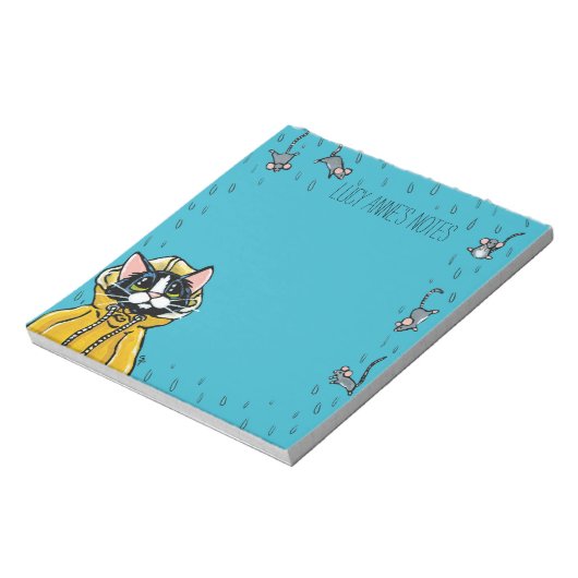 Cute Tuxedo Cat en Raining Mice Notitieblok (Linkerzijde)