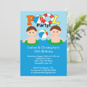 CUTE Twin Boys Pool Party of Birthday Invitation Kaart (Staand voorkant)