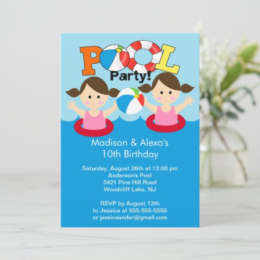 CUTE Twin Girls Pool Party of Birthday Invitation Kaart (Staand voorkant)