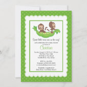 Cute Twin Monkeys Pea Pod Baby Shower Invitaties Kaart (Voorkant)