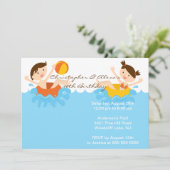 CUTE Twins Pool Party Birthday Invitation Kaart (Staand voorkant)