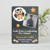 Cute Uil Pre-School Afstudeerfoto Aankondiging (Staand voorkant)