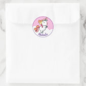 Cute unicorn met naam ronde sticker (Tas)