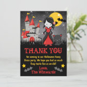 Cute Vampire Girl en Castle Halloween Bedankkaart (Staand voorkant)