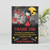 Cute Vampire Girl en Castle Halloween Birthday Bedankkaart (Staand voorkant)