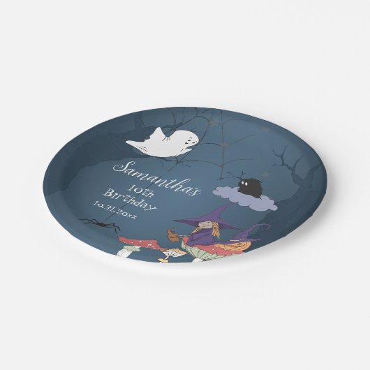 Cute Violet Witch Halloween Birthday Party Papieren Bordje (Gekanteld)