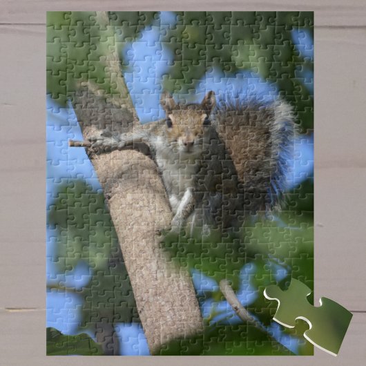 Cute Watchful Squirrel in een boomfotografie Legpuzzel