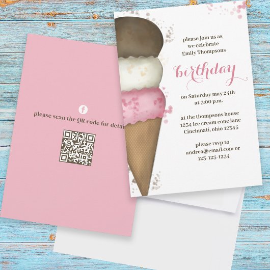 Cute Waterverf Ice Cream Cone Birthday QR Code Kaart