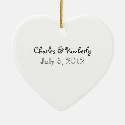 Cute Wedding Bride en Groom White Birds Keepslag Keramisch Ornament (Achterkant)