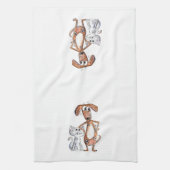 Cute Whimsical Brown Dog en Grey Cat Theedoek (Verticaal)